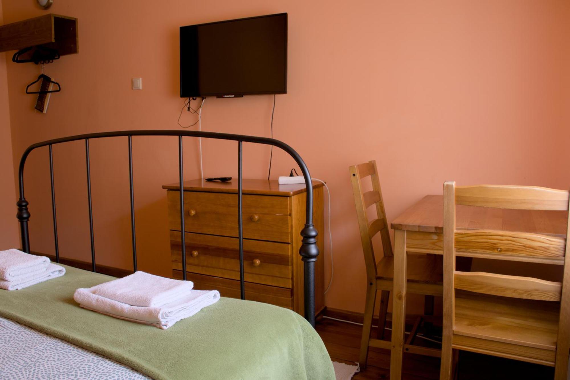 サンドミエシュ Gosciniec Kocmierzow Bed & Breakfast エクステリア 写真