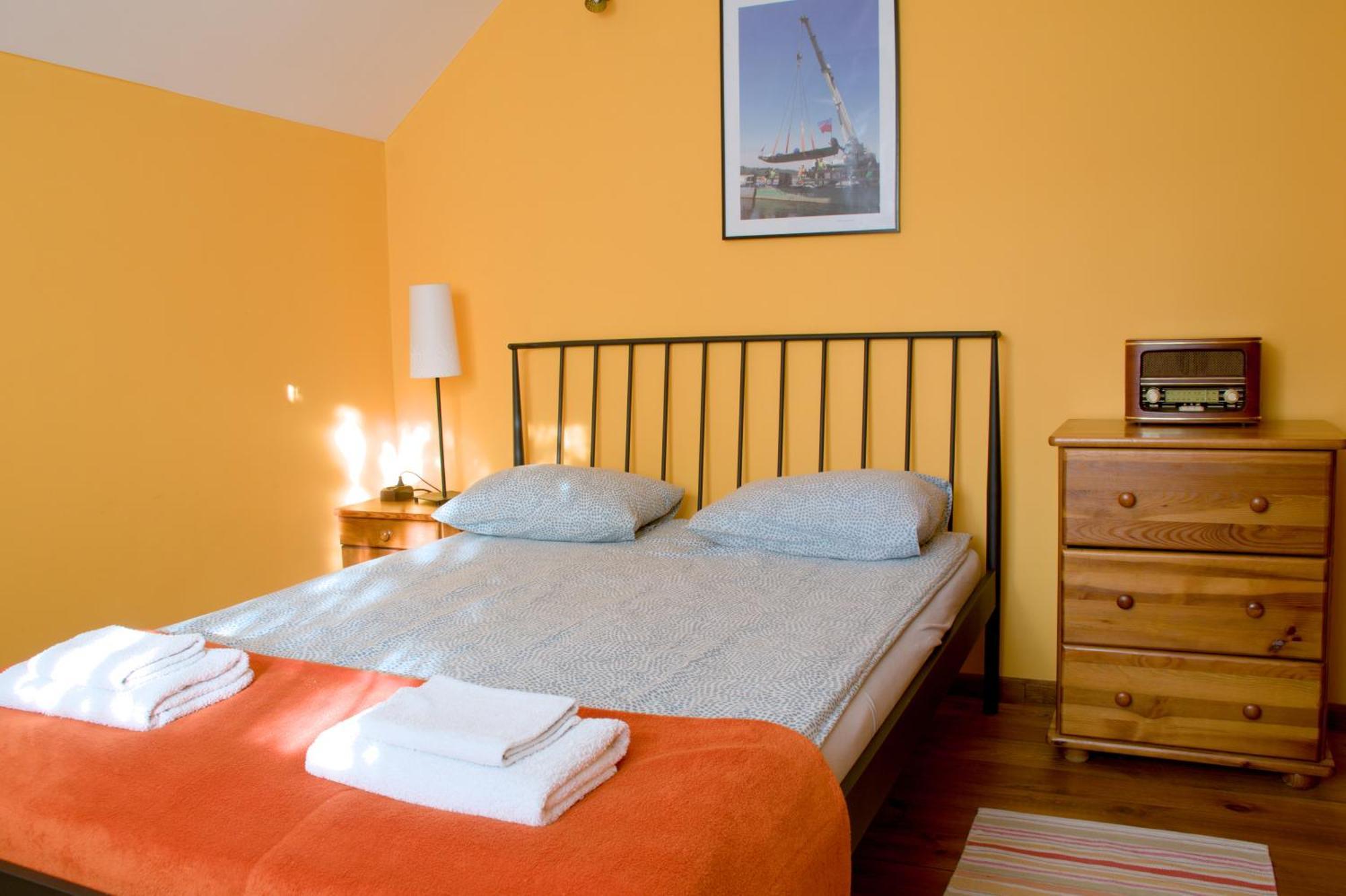 サンドミエシュ Gosciniec Kocmierzow Bed & Breakfast エクステリア 写真