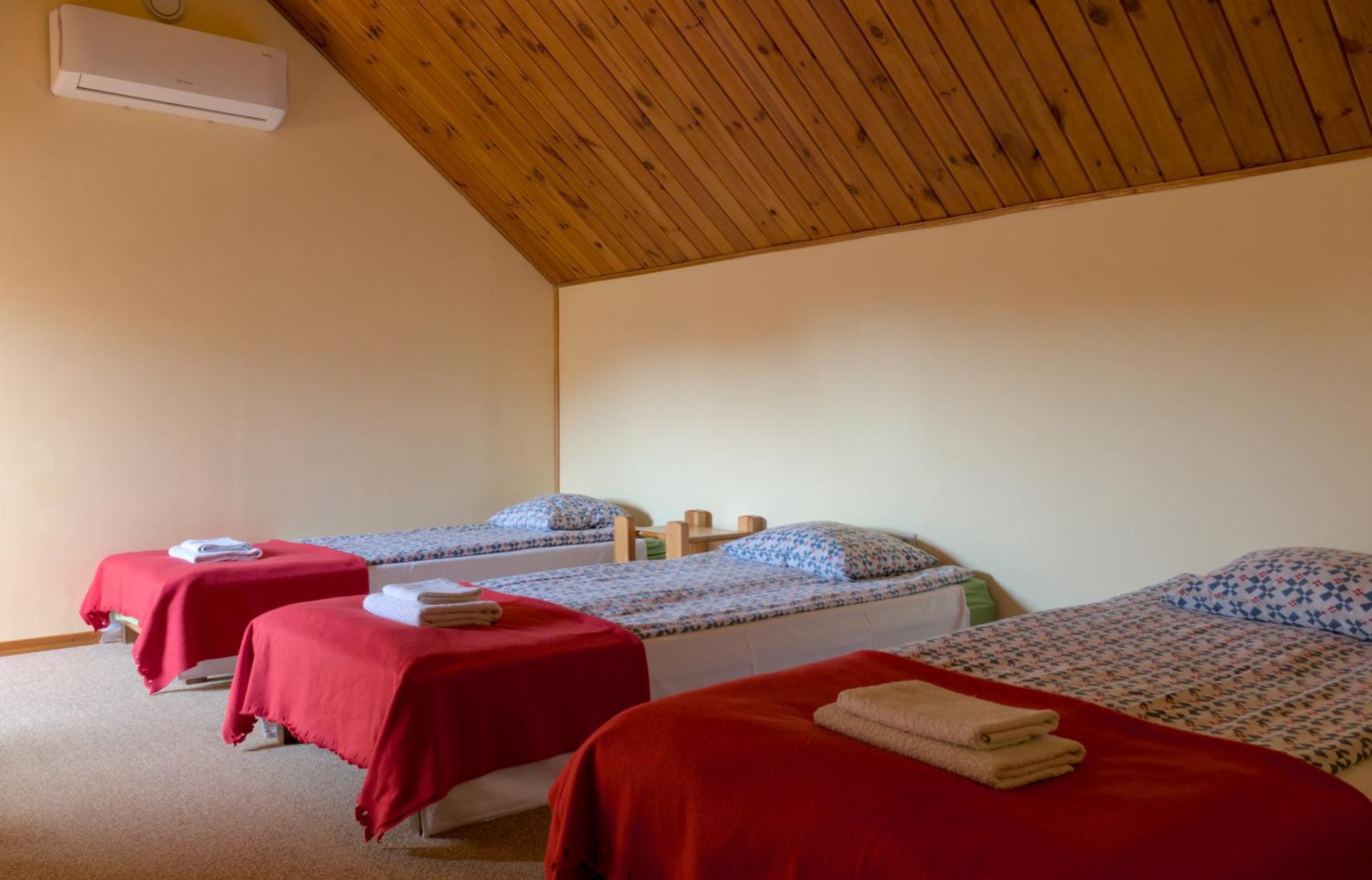 サンドミエシュ Gosciniec Kocmierzow Bed & Breakfast エクステリア 写真