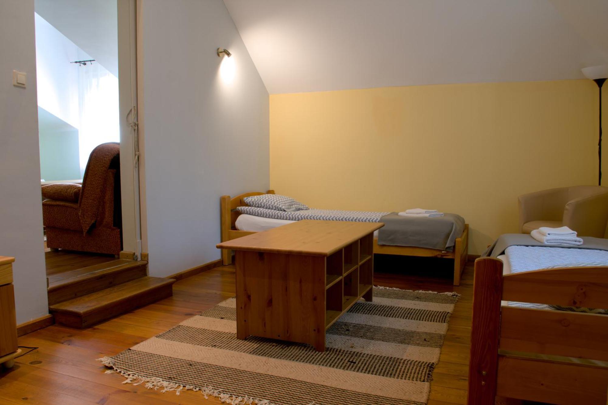 サンドミエシュ Gosciniec Kocmierzow Bed & Breakfast エクステリア 写真